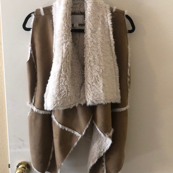 Jackets & Blazers - Faux fur/faux suede vest
